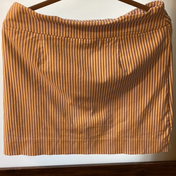 🦋Women’s Charter Club Relaxed Skorts Miniskirt in Blue & White - Like New💖💞💕 - Picture 4 of 6